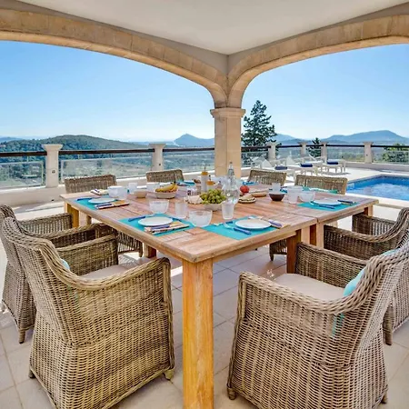 Exclusiva En Pollensa Con Vistas Al Mar Villa *