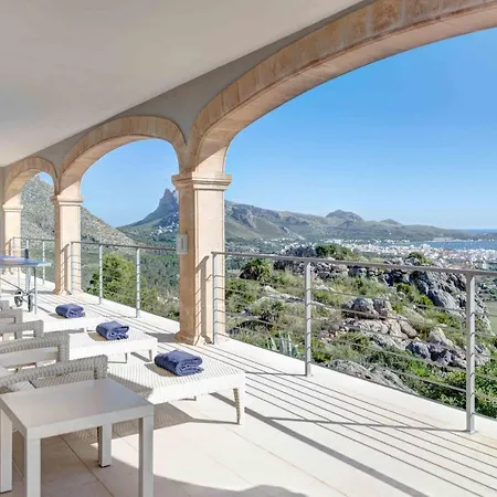 Exclusiva En Pollensa Con Vistas Al Mar