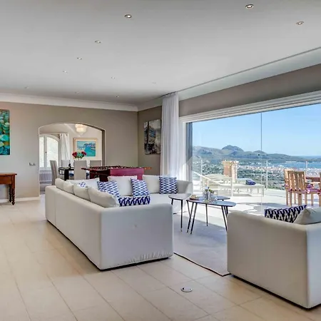 Exclusiva En Pollensa Con Vistas Al Mar