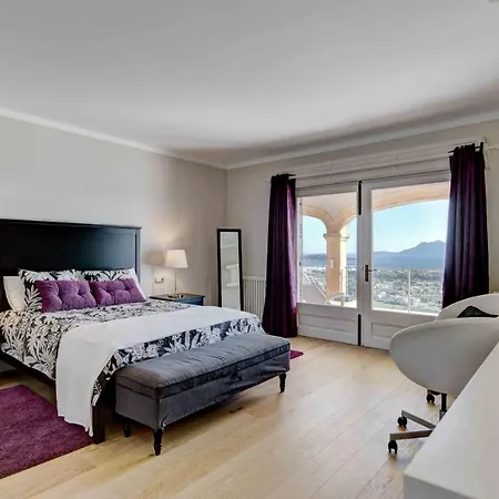 Exclusiva En Pollensa Con Vistas Al Mar Villa